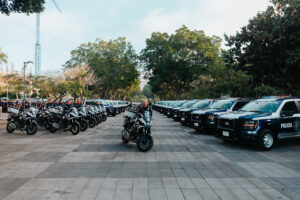 Equipan a policías tapatíos