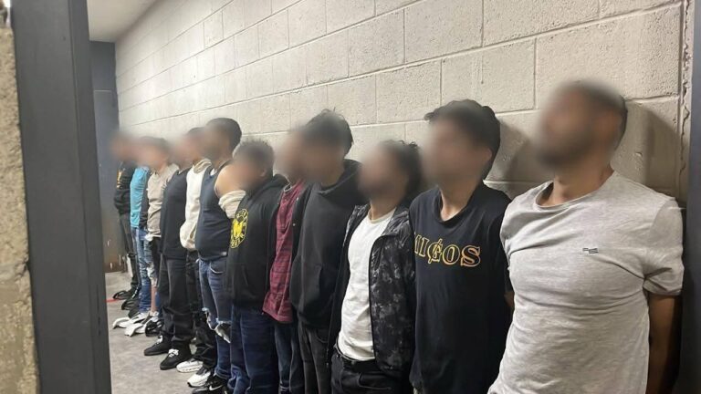 Se van a Puente Grande por bloqueos