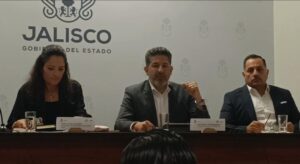 Fomentan preparación de jóvenes sobre Microelectrónica y Semiconductores