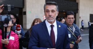 Sergio Mayer regresó a San Lázaro a ofrecer disculpas