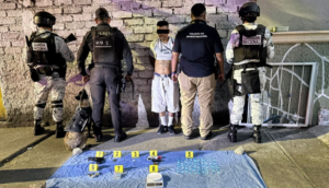 Detienen a hombre en Guadalajara por presunto narcomenudeo en Polanquito