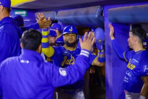 Charros gana 6-3 a Rieleros