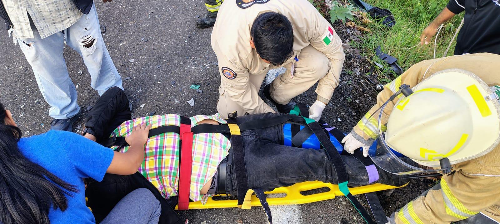 Accidente en Ciudad Guzmán deja dos hombres gravemente heridos - ZMG Noticias Accidente en Ciudad Guzmán deja dos hombres gravemente heridos