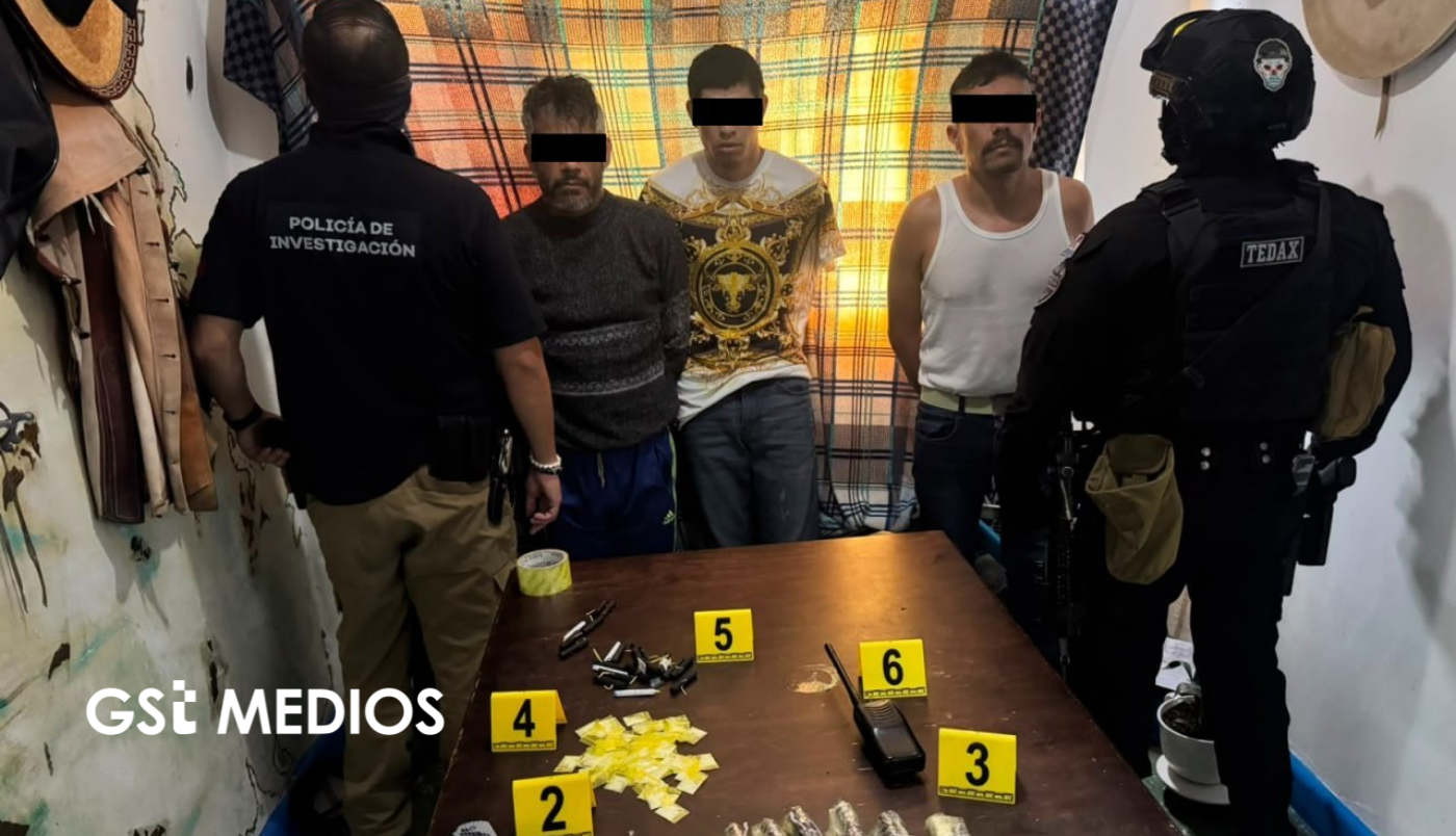 Tres sujetos son detenidos por narcomenudeo tras operativo en Guadalajara