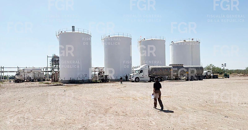 Aseguran refinería clandestina con más de 3.7 millones de litros de hidrocarburo en Reynosa - ZMG Noticias Aseguran refinería clandestina con más de 3.7 millones de litros de hidrocarburo en Reynosa