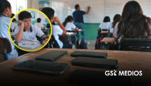 SEP prepara reglas para limitar el uso de celulares en las escuelas