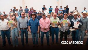 Jalisco entrega 9.8 millones de pesos a productores afectados por sequías y granizadas